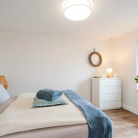 Familien Doppelhaushaelfte ,,inger