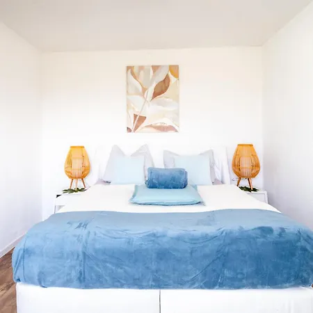 Familien Doppelhaushaelfte ,,inger