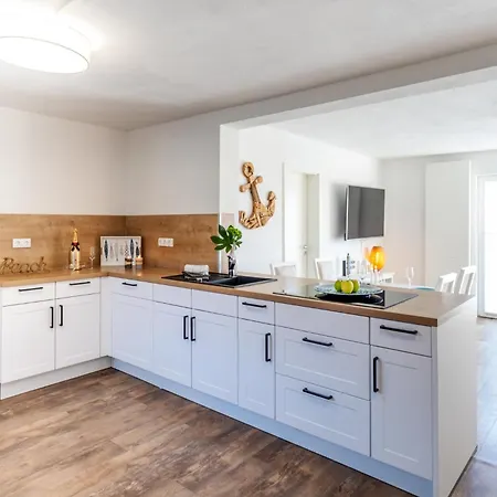 Familien Doppelhaushaelfte ,,inger