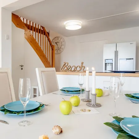 Familien Doppelhaushaelfte ,,inger