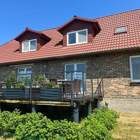 Familien Doppelhaushaelfte ,,inger